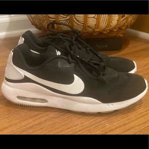 NIKE Air Max 90 (Men’s 8.5 Women’s 10)